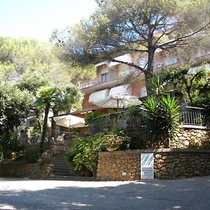 Hotel Rosa Del Tirreno Quercianella Exterior photo