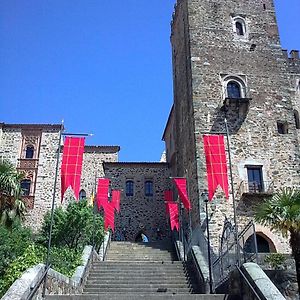 Hospederia Del Real Monasterio Ξενοδοχείο Γουαδελούπη Exterior photo