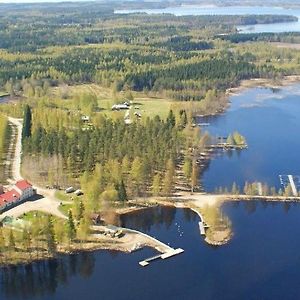 Paksuniemen Majatalo Bed and Breakfast Rääkkylä Exterior photo