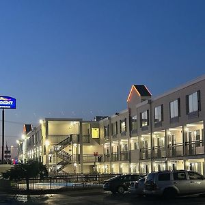 Baymont Inn And Suites By Wyndham Columbus / Near Osu Exterior photo