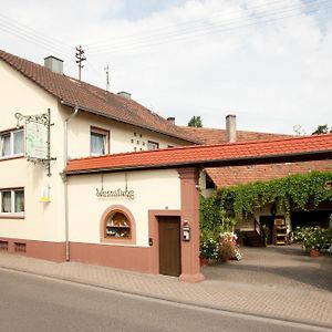 Weingut Und Gaestehaus Vongerichten Ξενοδοχείο Όμπερχάουζεν Exterior photo