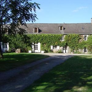 Manoir De Pommery Bed and Breakfast Sixt-sur-Aff Exterior photo