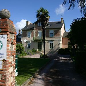 Studio Du Chalet De Caharet Ξενοδοχείο Pipriac Exterior photo