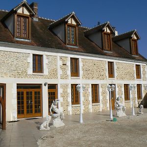 Le Manoir Des Chapelles Bed and Breakfast Venoy Exterior photo