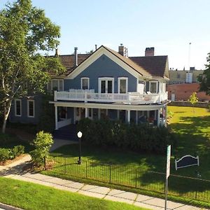 The Wanderlust Hotel Sturgeon Bay Exterior photo