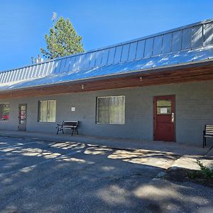 The Black Forest Lodge Red Bluff Exterior photo