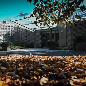 Hotel Edison Poznan Lotnisko Lawica Przeźmierowo Exterior photo