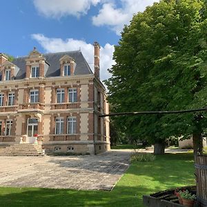 Chateau De Ligny Bed and Breakfast Exterior photo