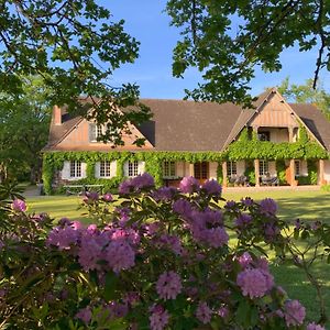 Les Vieux Guays Bed and Breakfast Cerdon  Exterior photo