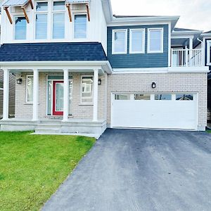 Beautiful Entire Basement With Netflix Διαμέρισμα Οττάβα Exterior photo