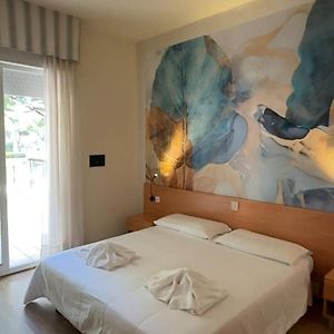 La Maison By Hotel Aldebaran Τζεσόλο Λίντο Room photo