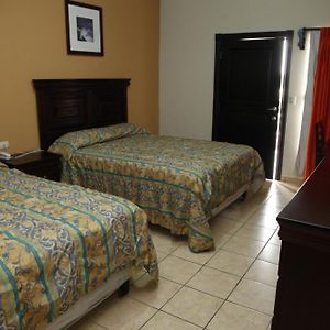 Apart Hotel Pico Bonito Λα Σέιμπα Room photo