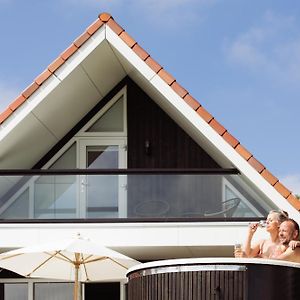 Vakantiehuis Aan Het Water Met Hottub Βίλα Dokkum Room photo