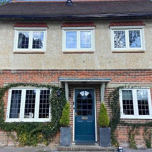 Edwardian Cottage In Beautiful Surroundings With Hot Tub Slinfold Exterior photo