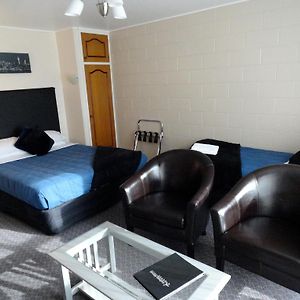 Aarburg Airport Motel Κράισττσερτς Room photo