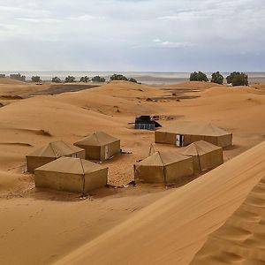 Akour Dessert Camp Ξενοδοχείο Adrouine Exterior photo