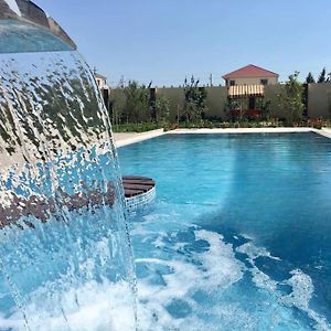 Summer House With A Pool & Close To The Sea Βίλα Μπακού Exterior photo