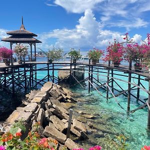 Water Bungalow Ln Mabul Included F&B, Transport From Airport, Water Sport Activities-Malaysian Rate With Ic Only Βίλα Mabul Island Exterior photo