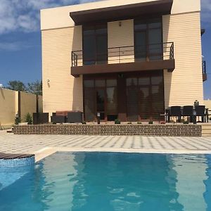 Summer House With A Pool & Close To The Sea Βίλα Μπακού Exterior photo