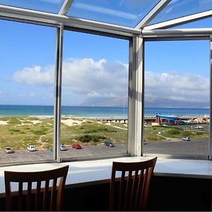 Sunrise Penthouse Διαμέρισμα Muizenberg Exterior photo