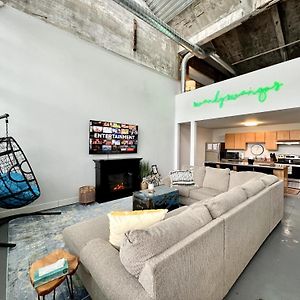 Swanky Loft At Historic Peters Cartridge Factory Διαμέρισμα Maineville Exterior photo