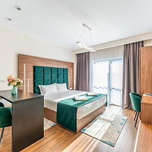 M City Aparthotel Αράντ Room photo