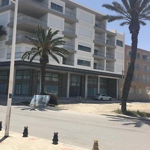 Appartement Corniche Αλ Μαντίγια Exterior photo