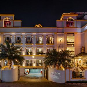 Sterling Marbella Dehradun Ξενοδοχείο Exterior photo