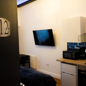 S.H Apartments Γλασκώβη Room photo