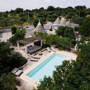 Trullo Di Nelly Ξενοδοχείο Cisternino Exterior photo