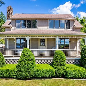 Grammy'S Lake House W Private Waterfront Access Βίλα East Hampton Exterior photo