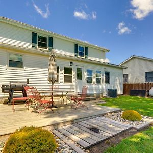 Howe Retreat With Fire Pit And Private Boat Dock! Βίλα Exterior photo