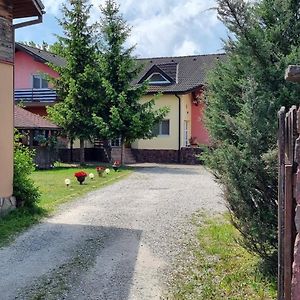 Lend Apartment Miercurea Ciuc Exterior photo