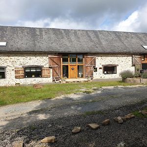 Au Grain De Folie Bed and Breakfast Lubersac Exterior photo