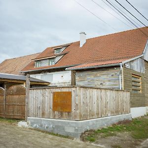 Valaszut Fogado Ξενοδοχείο Păuleni-Ciuc Exterior photo