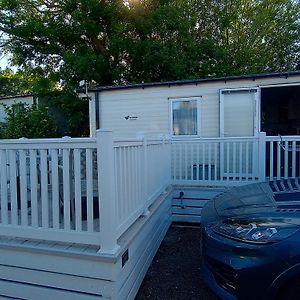 Comfortable Family Caravan In Weymouth Βίλα Exterior photo