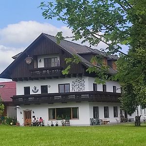 Gaestehaus Moorbad Gmoes ξενώνας Laakirchen Exterior photo