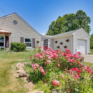 Charming Farmington Home About 5 Mi To Uconn Health! Exterior photo