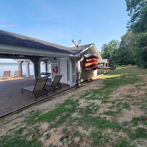 Luxury Lakefront Retreat-Secluded, Hot Tub, Dock, Sunset View Βίλα Lakeview Exterior photo