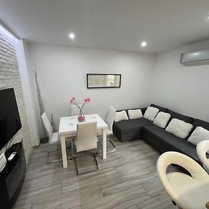 Apartamento Premium Ainsa Διαμέρισμα Exterior photo