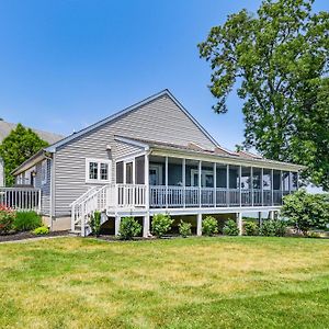 Middle River Retreat With 150 Pier Dogs Welcome! Βίλα Essex Exterior photo