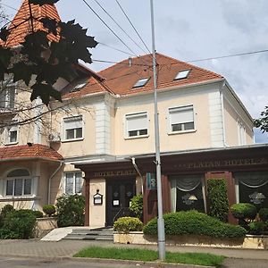 Platan Hotel Sárvár Exterior photo