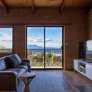 'Hillside Hideaway' With Fantastic Water Views Βίλα Orford Exterior photo