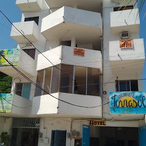 Hostal Cerca Al Mar Ξενοδοχείο Tolú Exterior photo