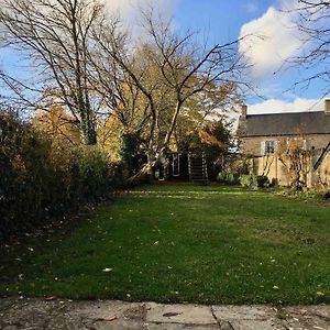 Maison Familiale Spacieuse Pres De Carrouges Avec Jardin Βίλα Exterior photo