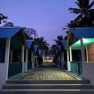 Blue Sea Restaurant & Bungalows Sitapur Exterior photo