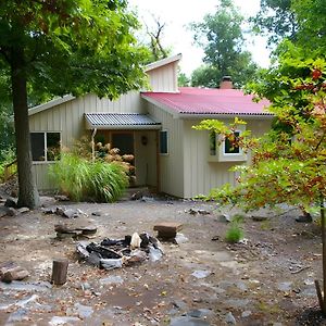 Above Sleepy Hollow - A Hidden Getaway Βίλα Hedgesville Exterior photo