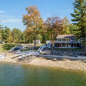 Lakefront Luxury With Private Beach, Sleeps 14 Βίλα Gladwin Exterior photo