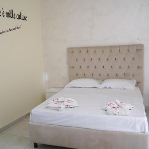 Beb Don Gennaro Bed and Breakfast Νάπολη Exterior photo