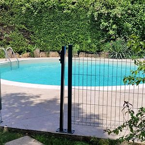 La Feuillade, Longere Avec Piscine Et Jardin Βίλα Saint-Rabier Exterior photo